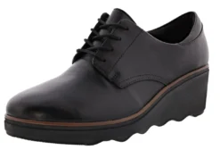 Clarks Of England Clarks Women's Mazy Hyannis Lace Up Wedge