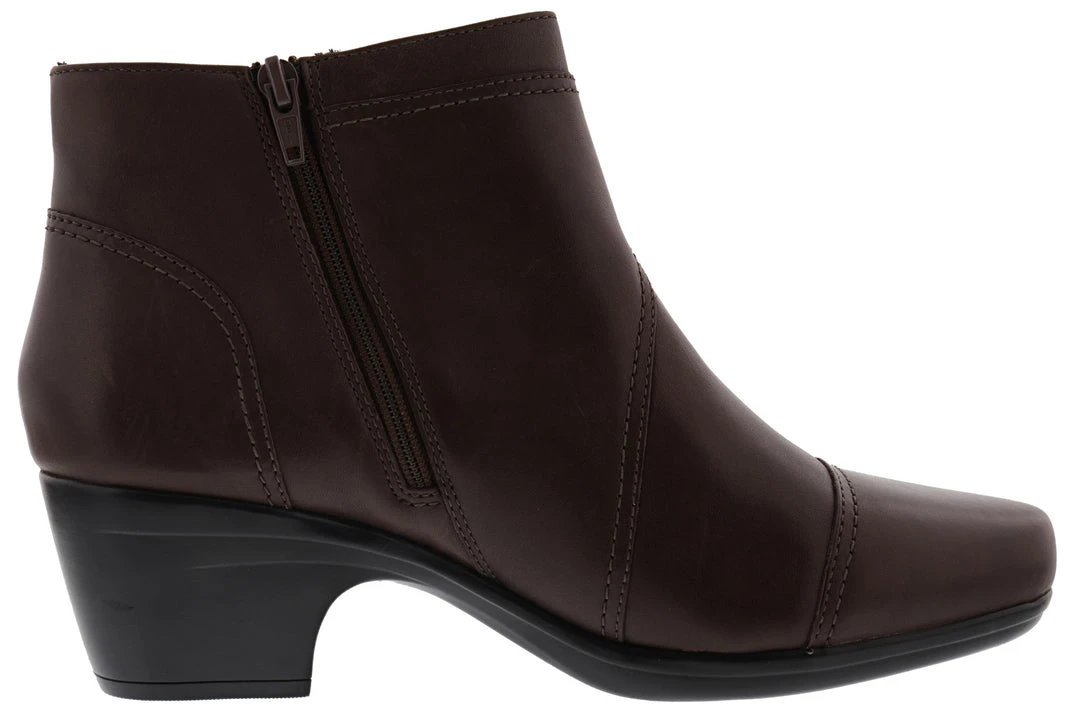 Clarks Of England Clarks Women's Emily Calle Fashion Boots 4 Clarks Of England Clarks Women's Emily Calle Fashion Boots