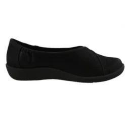 Clarks Of England Clarks Womens Slip On Wide Width Casual Flats Sillian Jetay