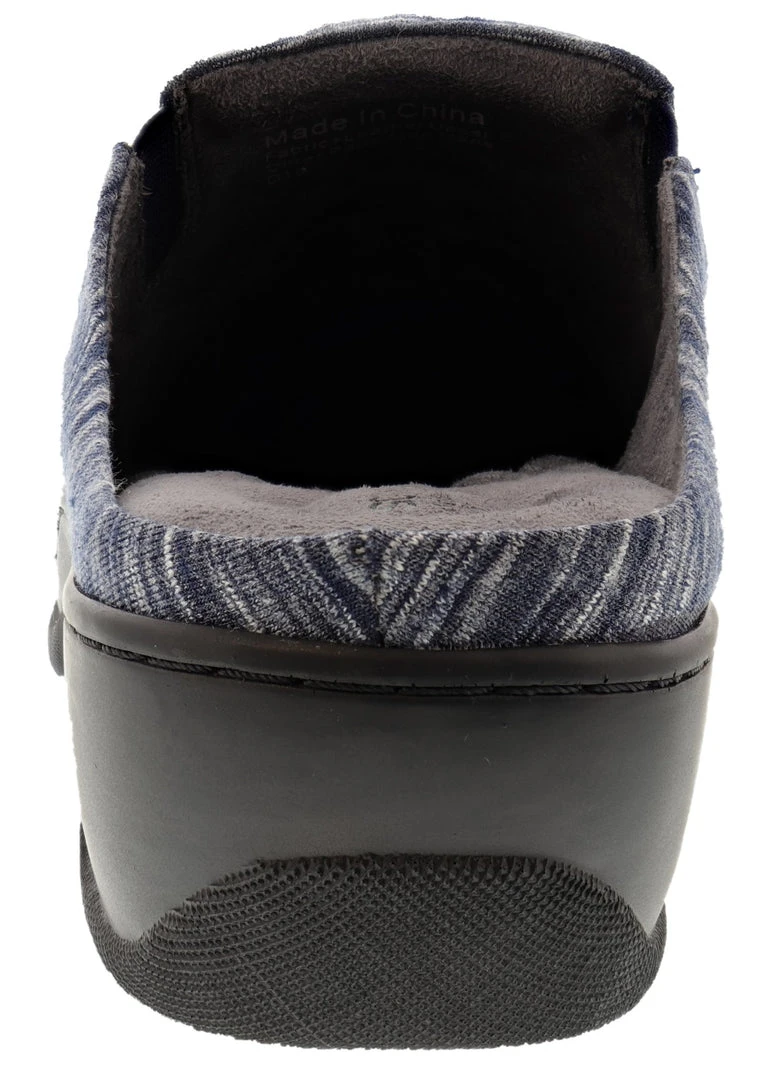 Softwalk Women's Alcon 2E Wide Width Slip On Clogs 47 Softwalk Women's Alcon 2E Wide Width Slip On Clogs