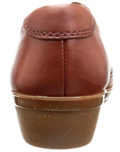 Clarks Of England Clarks Womens Slip On Easy On And Off Dress Casual Flats