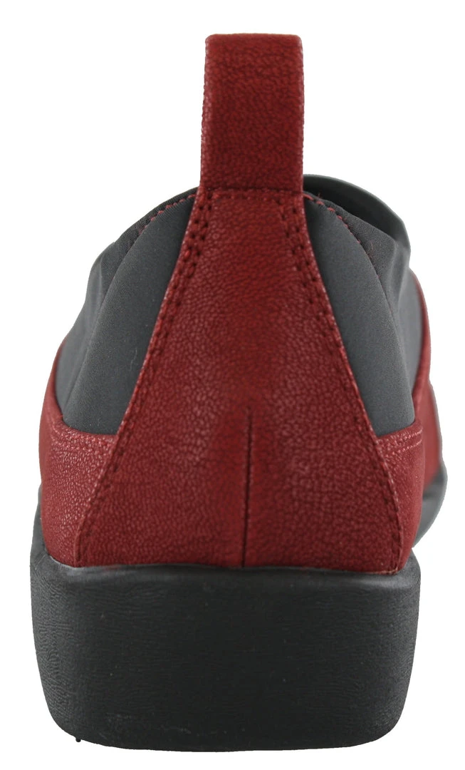 Clarks Of England Clarks Women Sillian Greer Red Slip On Casual Shoes 6 Clarks Of England Clarks Women Sillian Greer Red Slip On Casual Shoes